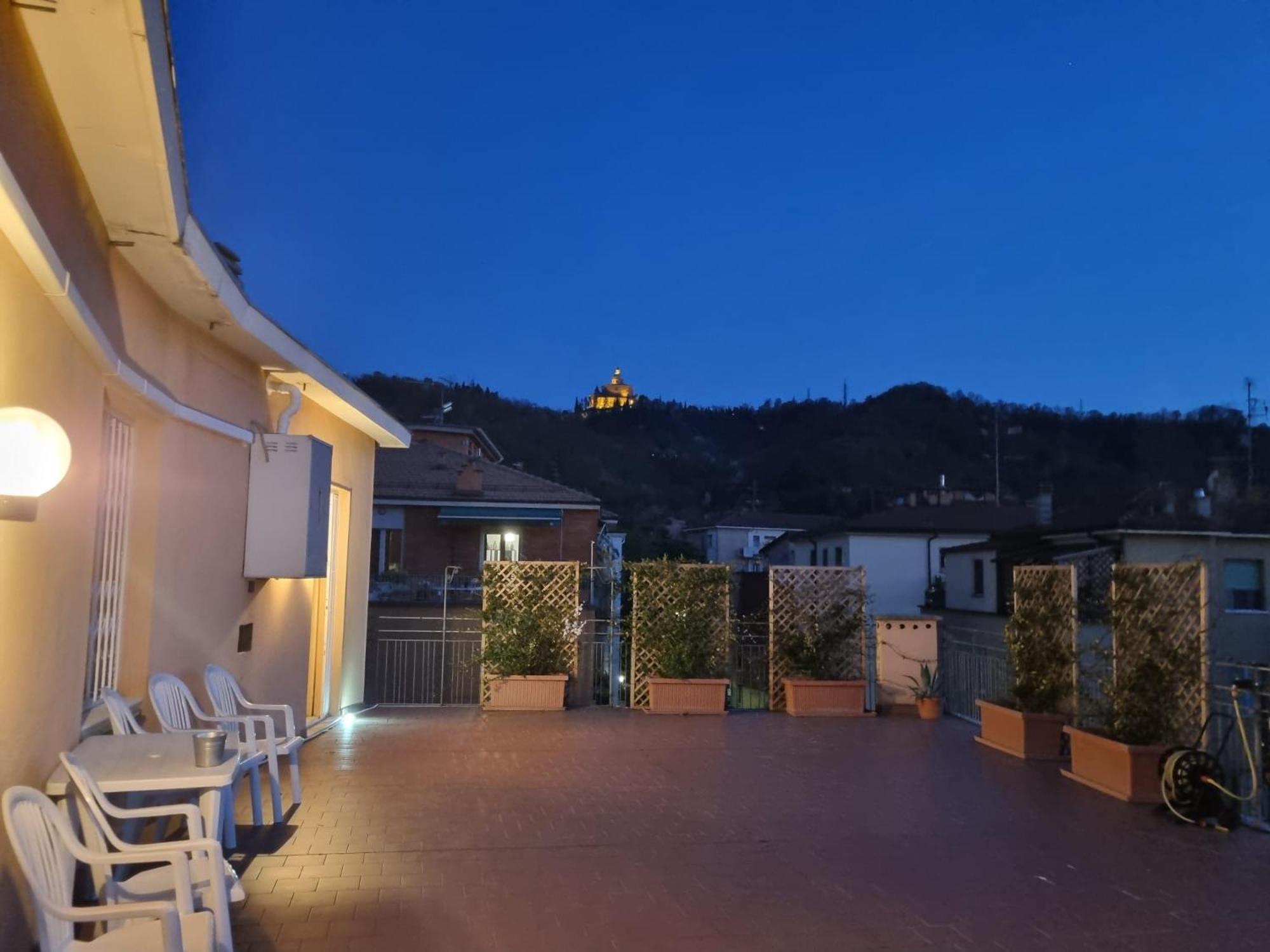 Attico Vista San Luca Apartment Bologna Bagian luar foto